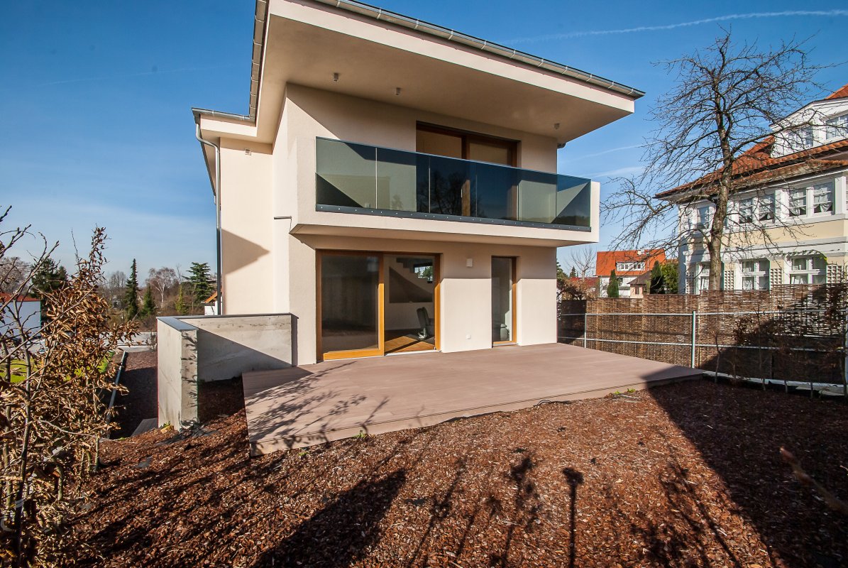 Alsbach Bauhausarchitektur mit Fahrstuhl - Exposé 1603 - Oliver Reifferscheid - Immobilienmakler Darmstadt