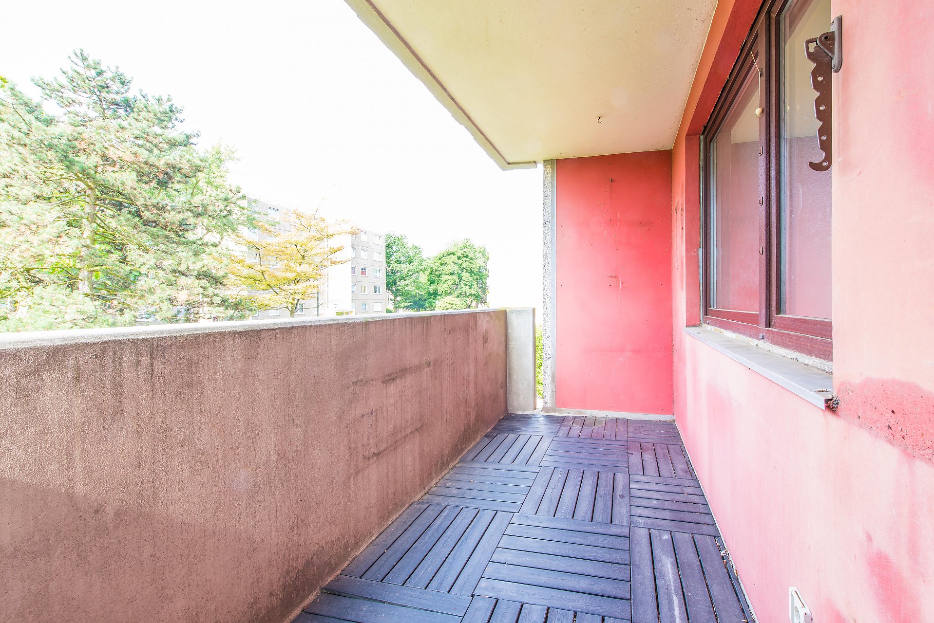 Hochheim am Main Klassische Drei-Zimmer-Wohnung im 1. Stockwerk einer Wohnanlage - Oliver Reifferscheid - Immobilienmakler Darmstadt