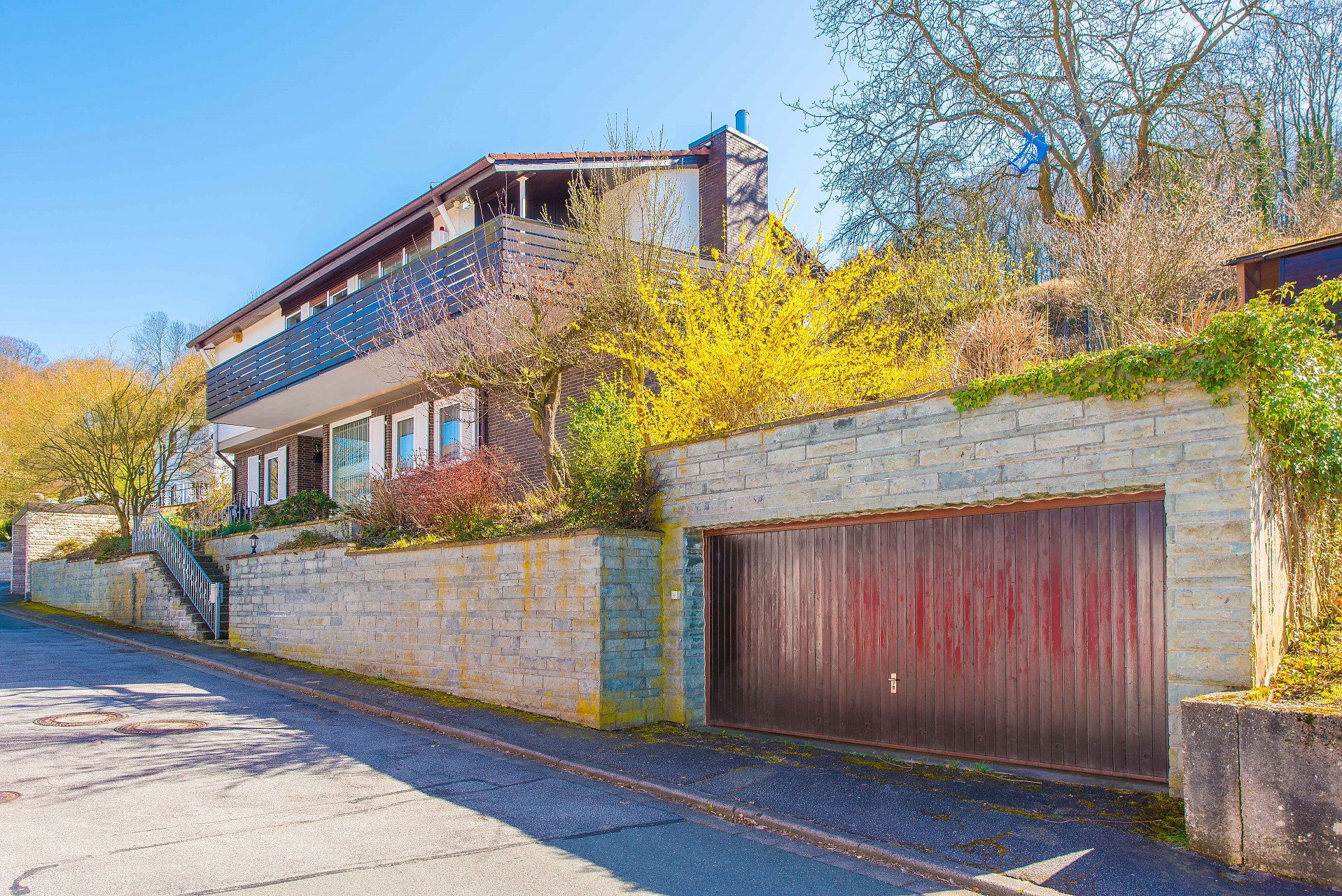 Heppenheim Freistendes Einfamilienhaus in oberster Hanglage mit schönen Vintage Elementen - Oliver Reifferscheid - Immobilienmakler Darmstadt