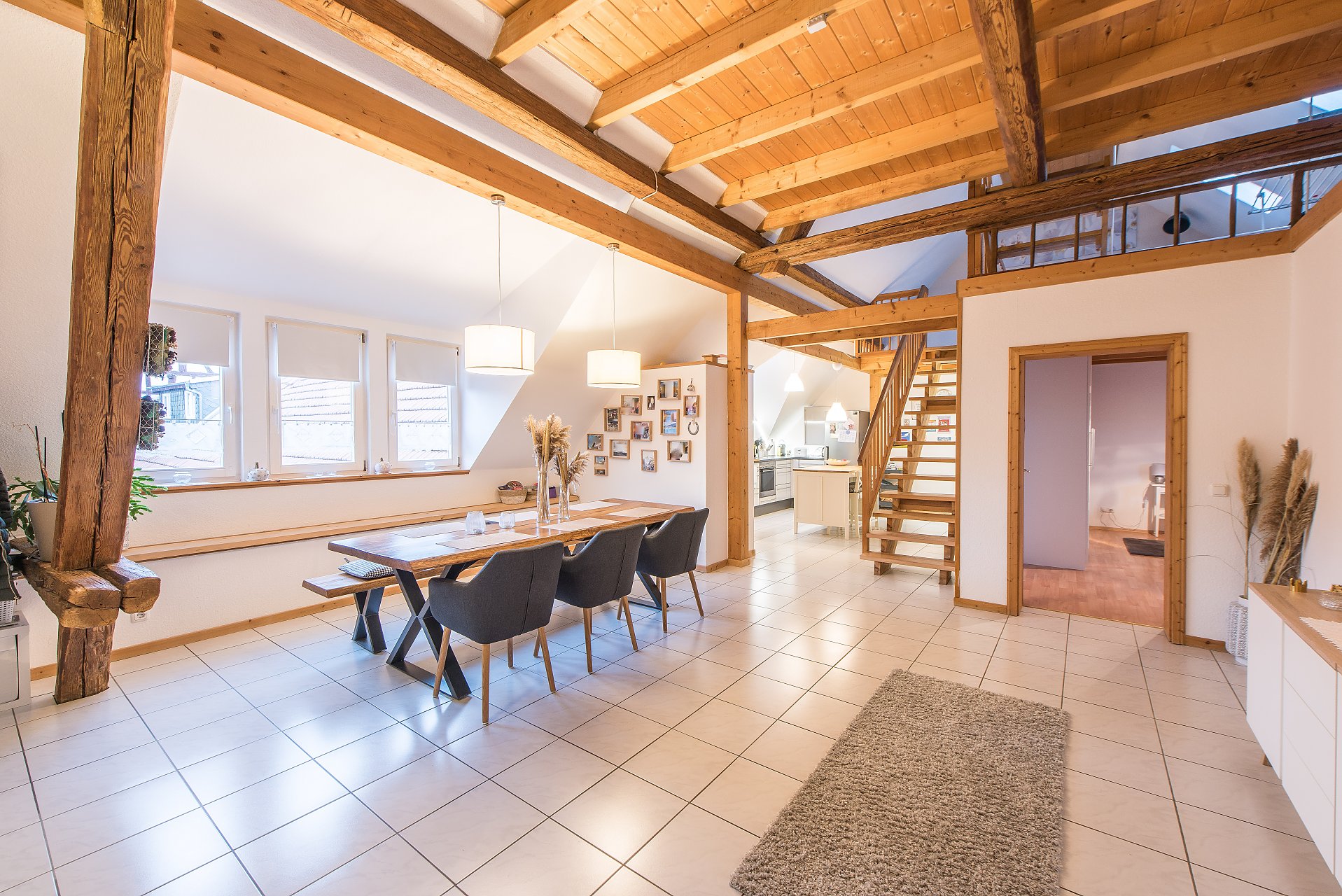 Lengfeld K A P I T A L A N L A G E 11 Familienhaus in premium Hofreite mit tlw. super Wohnungen - Oliver Reifferscheid - Immobilienmakler Darmstadt