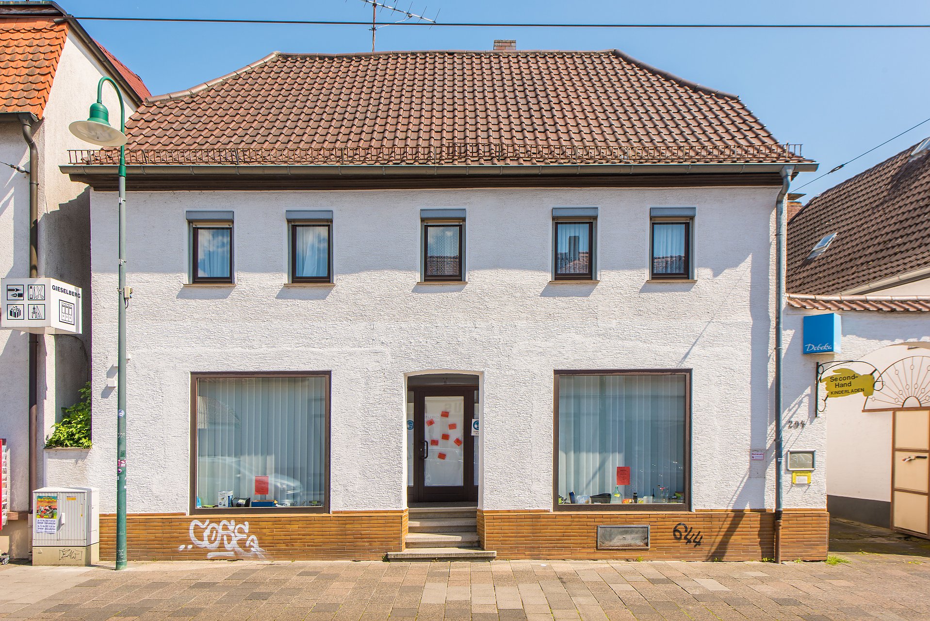 Eberstadt Ladengeschäft + Riesenwohnung + eigene Hühner, Kartoffeln und Erdbeeren - Oliver Reifferscheid - Immobilienmakler Darmstadt