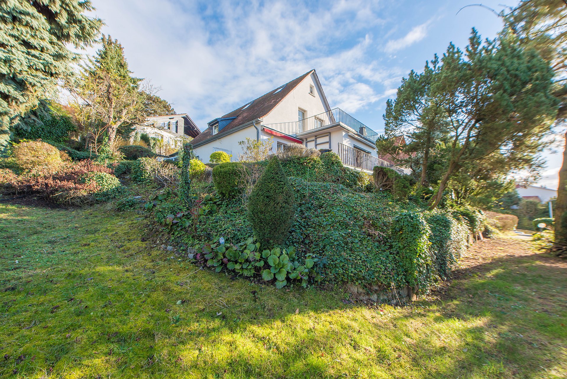 Zwingenberg Süßes Vintage Villachen auf dem Hügel mit weitem Blick ins Rheintal - Oliver Reifferscheid - Immobilienmakler Darmstadt