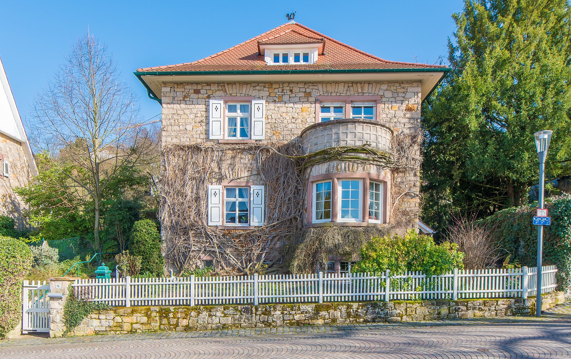 Heppenheim Juwel der Reformarchitektur in oberster, bester Hanglage - Oliver Reifferscheid - Immobilienmakler Darmstadt