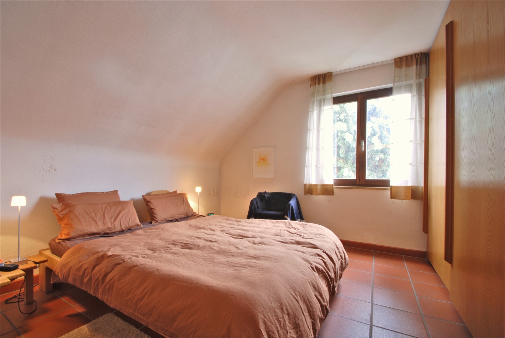 Elternschlafzimmer im OG mit Platz für einen großen Einbauschrank (nicht inkl.) - Oliver Reifferscheid - Immobilienmakler Darmstadt
