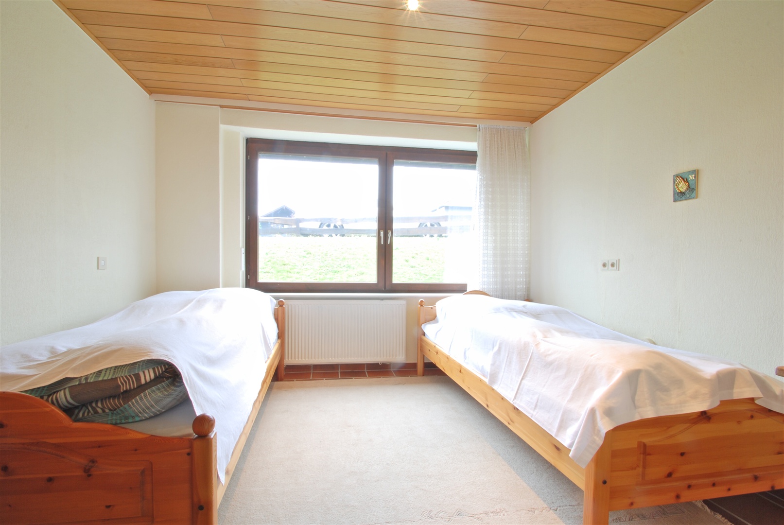Schlafzimmer der Einliegerwohnung - Oliver Reifferscheid - Immobilienmakler Darmstadt