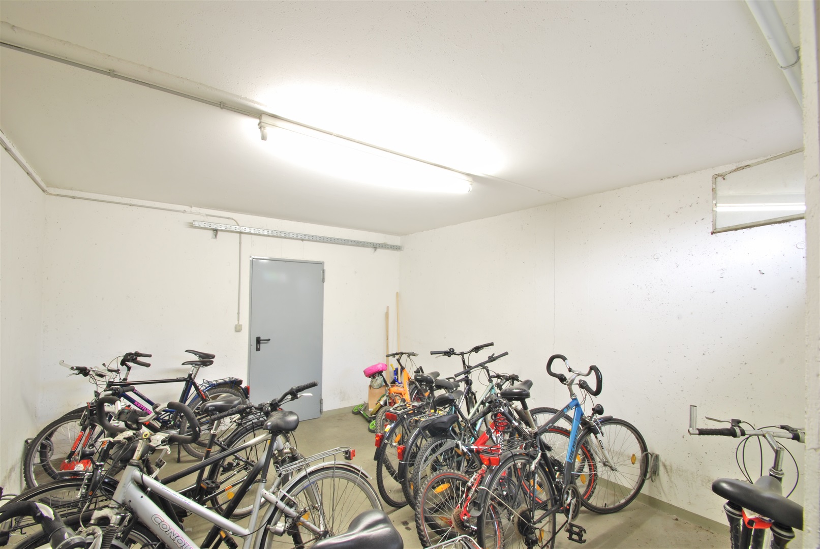 Ihr Fahrrad ist vor Wind, Wetter und Dieben geschützt - Oliver Reifferscheid - Immobilienmakler Darmstadt