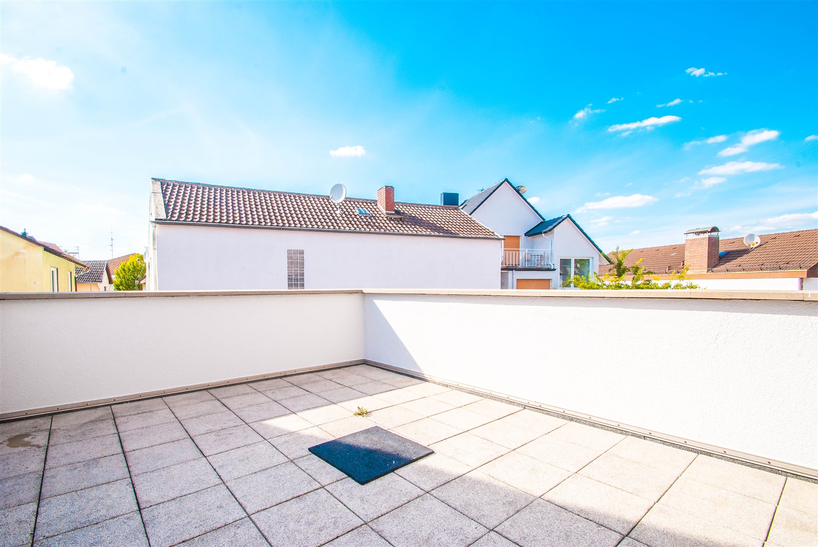 Leichter Vermieten mit Terrasse - Oliver Reifferscheid - Immobilienmakler Darmstadt