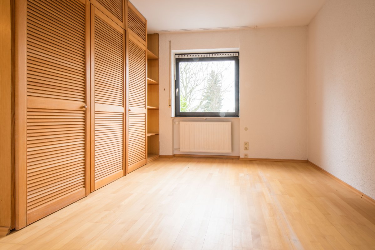 Ankleide der Elternsuite - Oliver Reifferscheid - Immobilienmakler Darmstadt