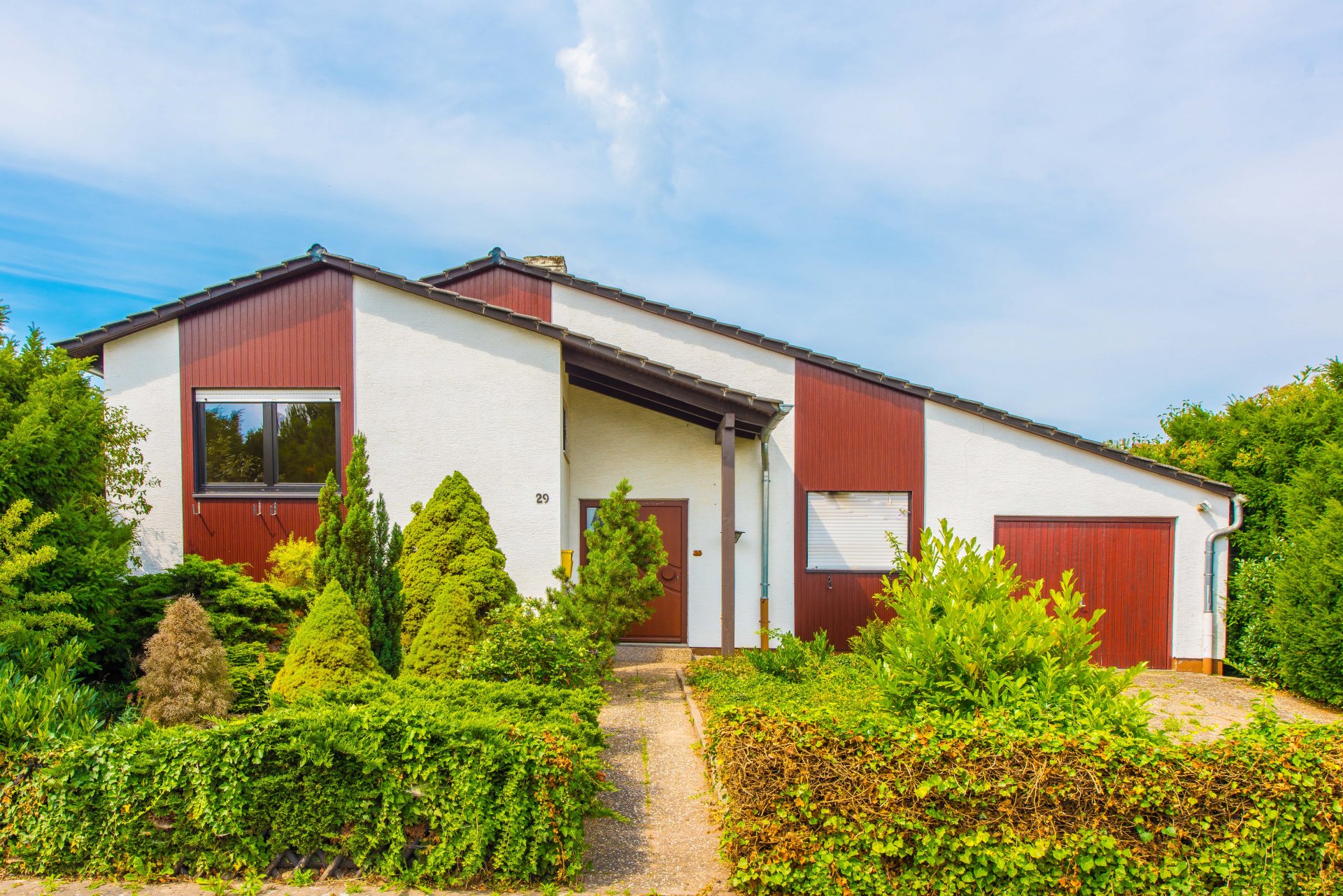zur Bildergalerie Wachenheim a. d. Weinstraße - Großzügiges Splittlevel-Haus auf sehr schönem Grundstück