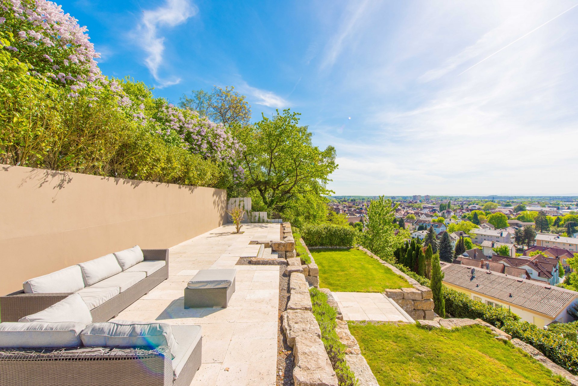 Die oberste Terrasse mit sensationellem Blick  - Oliver Reifferscheid - Immobilienmakler Darmstadt