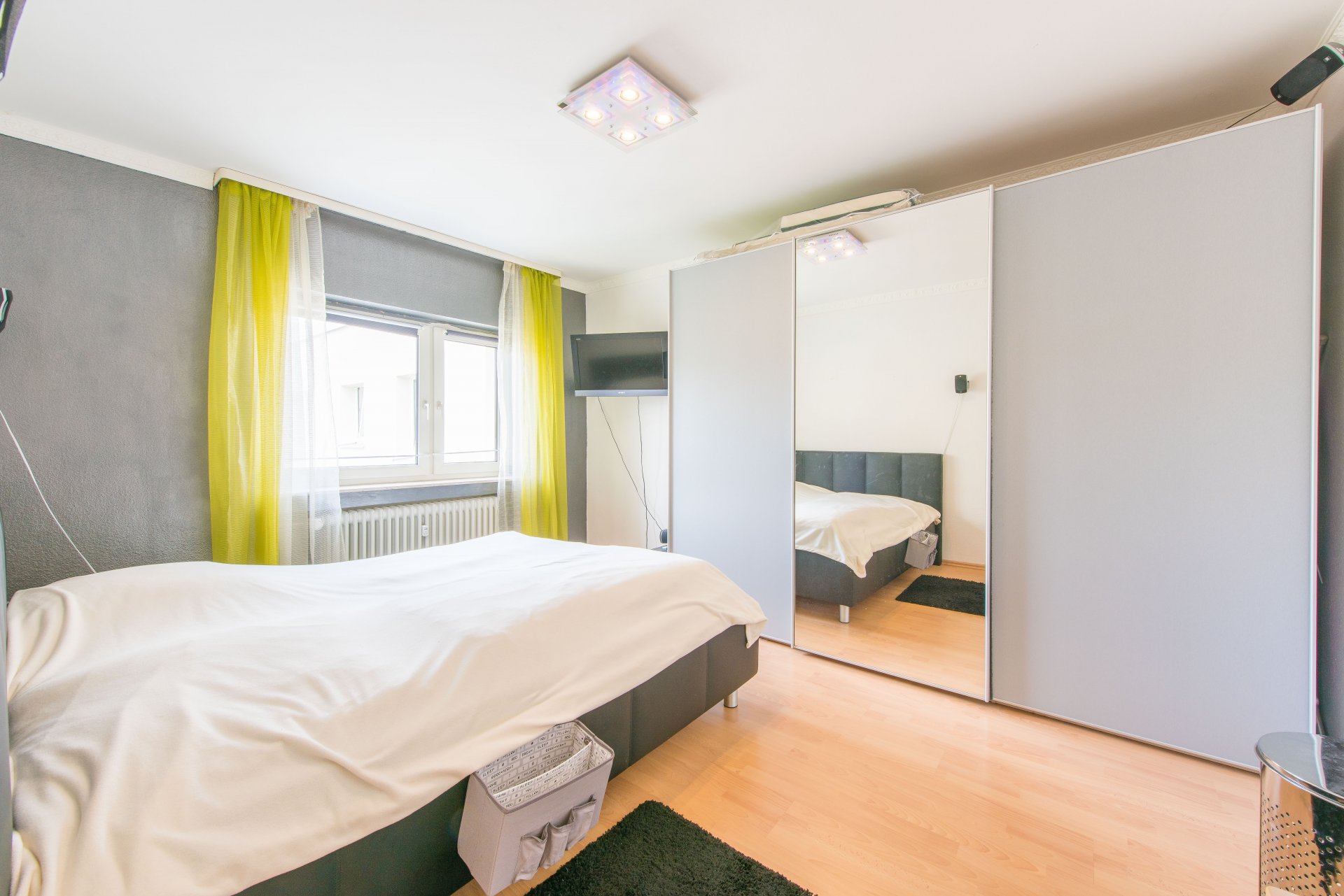 Schlafzimmer mit Blick - Oliver Reifferscheid - Immobilienmakler Darmstadt