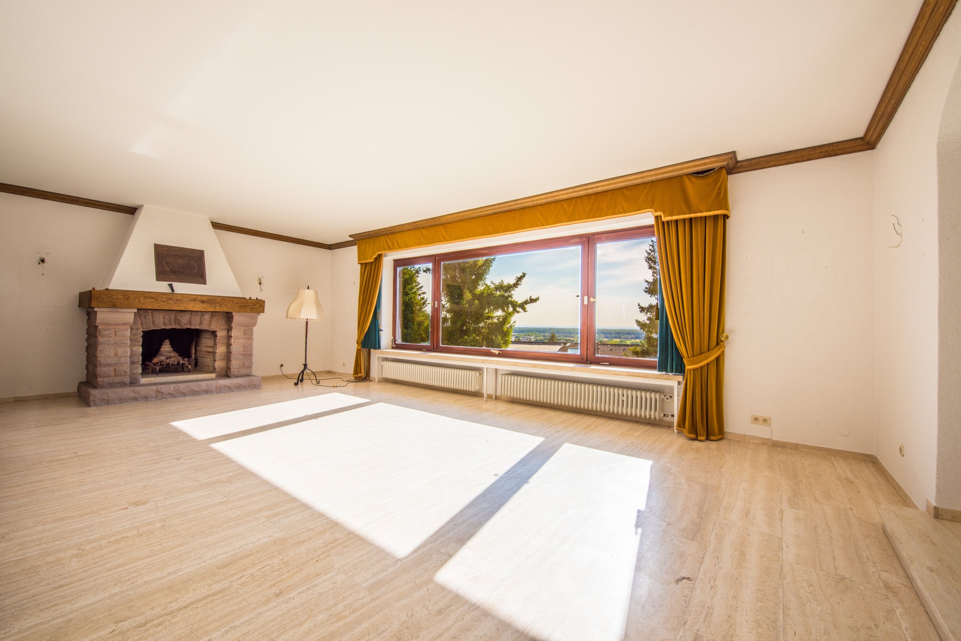Panoramafenster mit Blick bis in die Pfalz - Oliver Reifferscheid - Immobilienmakler Darmstadt