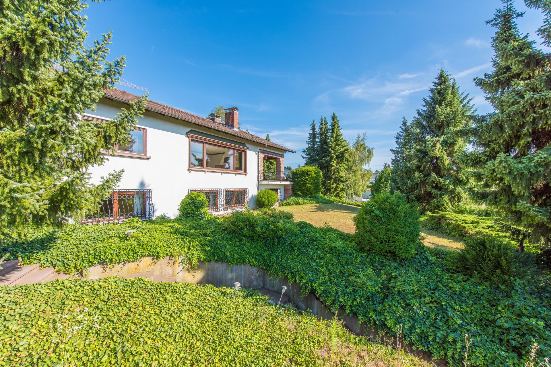 zur Bildergalerie Auerbach - Be in love with the view.... Villa in oberer Hanglage mit Panoramablick, provisionsfrei für Käufer