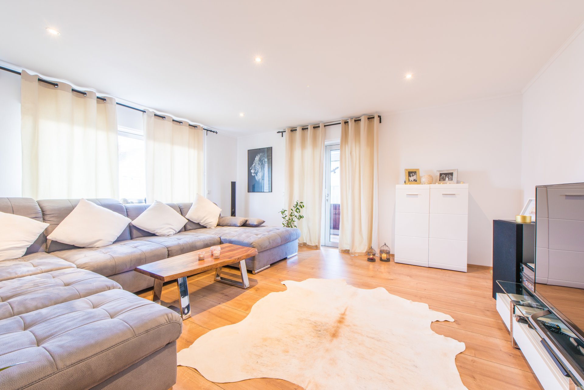 Renoviert in ca. 2018 - Oliver Reifferscheid - Immobilienmakler Darmstadt