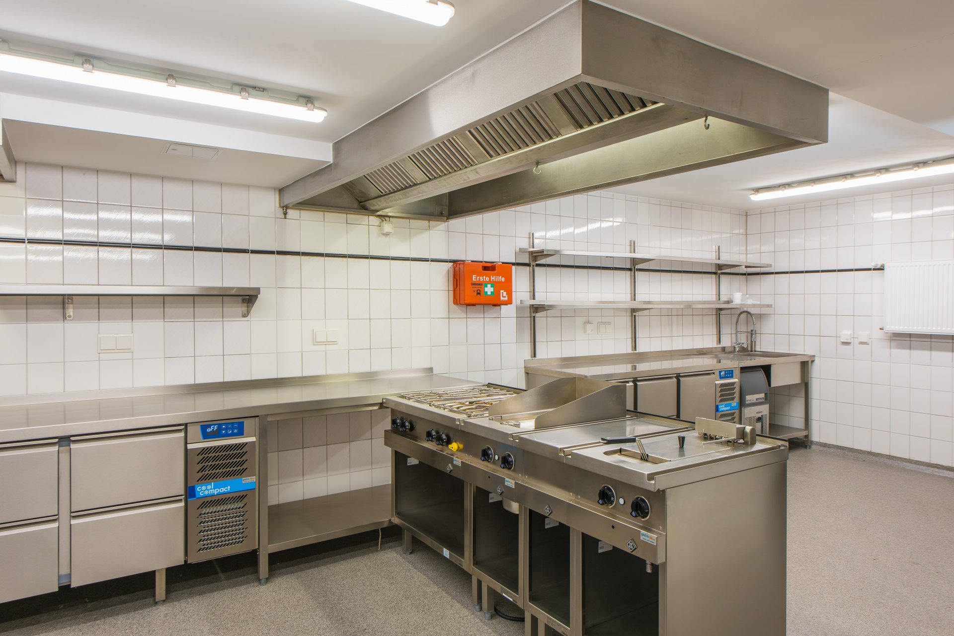 Absaugung aus dem ehemaligen Sternerestaurant - Oliver Reifferscheid - Immobilienmakler Darmstadt