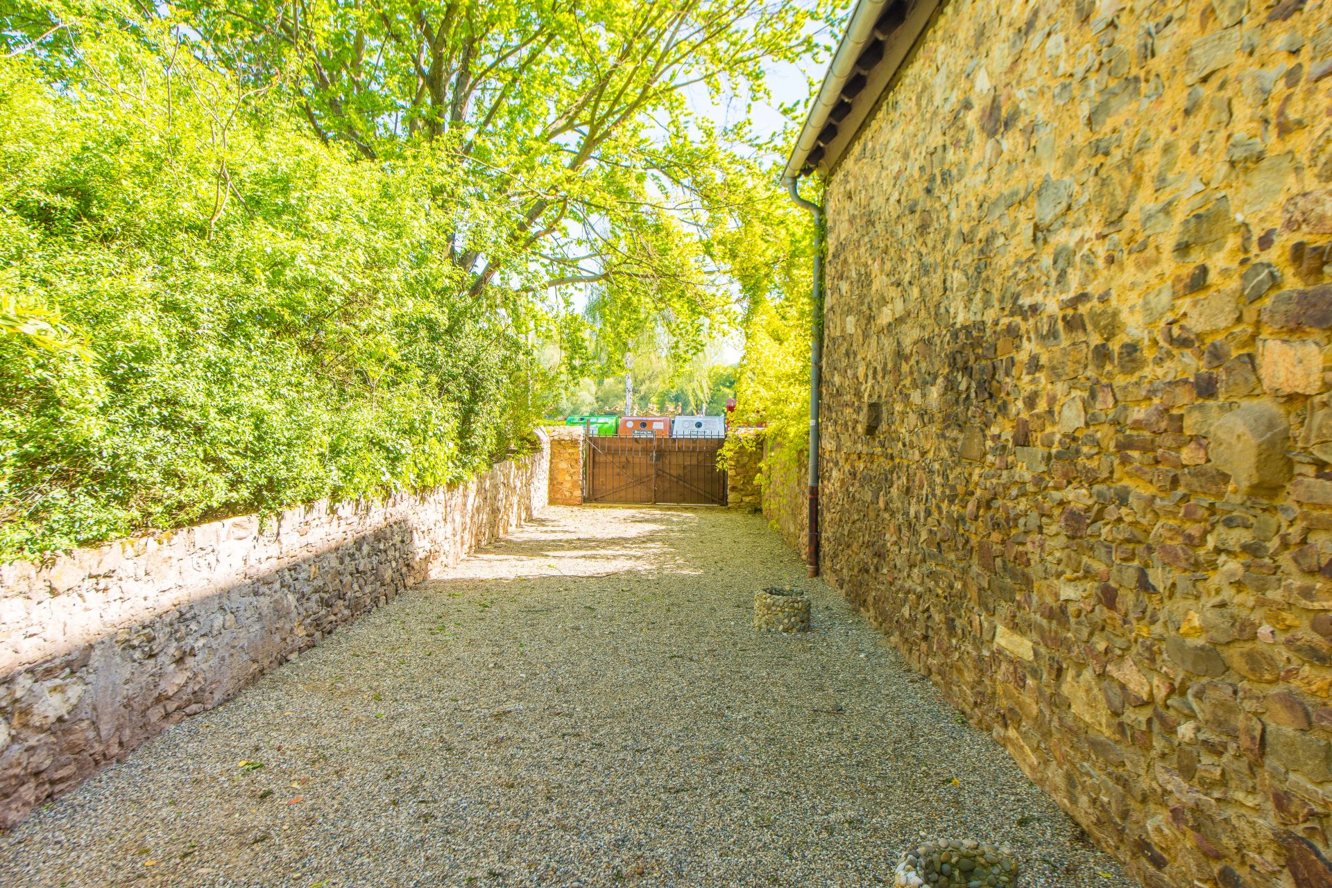 Die Graugasse, Hofbelag erneuert - Oliver Reifferscheid - Immobilienmakler Darmstadt