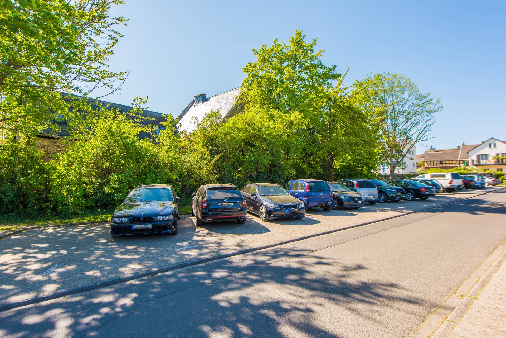 Parkplätze direkt an der Event Location - Oliver Reifferscheid - Immobilienmakler Darmstadt