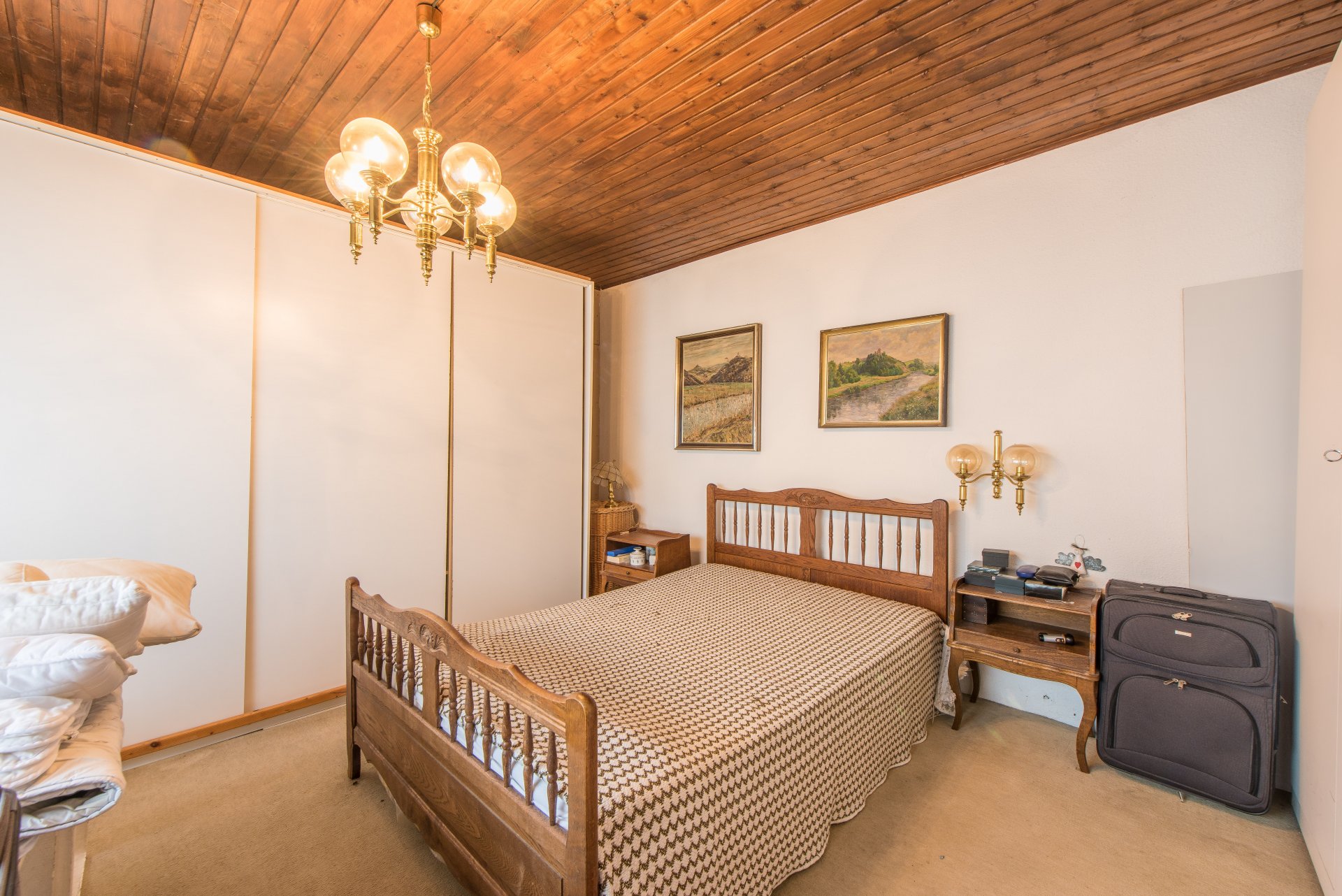 Schlafzimmer 1 - Oliver Reifferscheid - Immobilienmakler Darmstadt