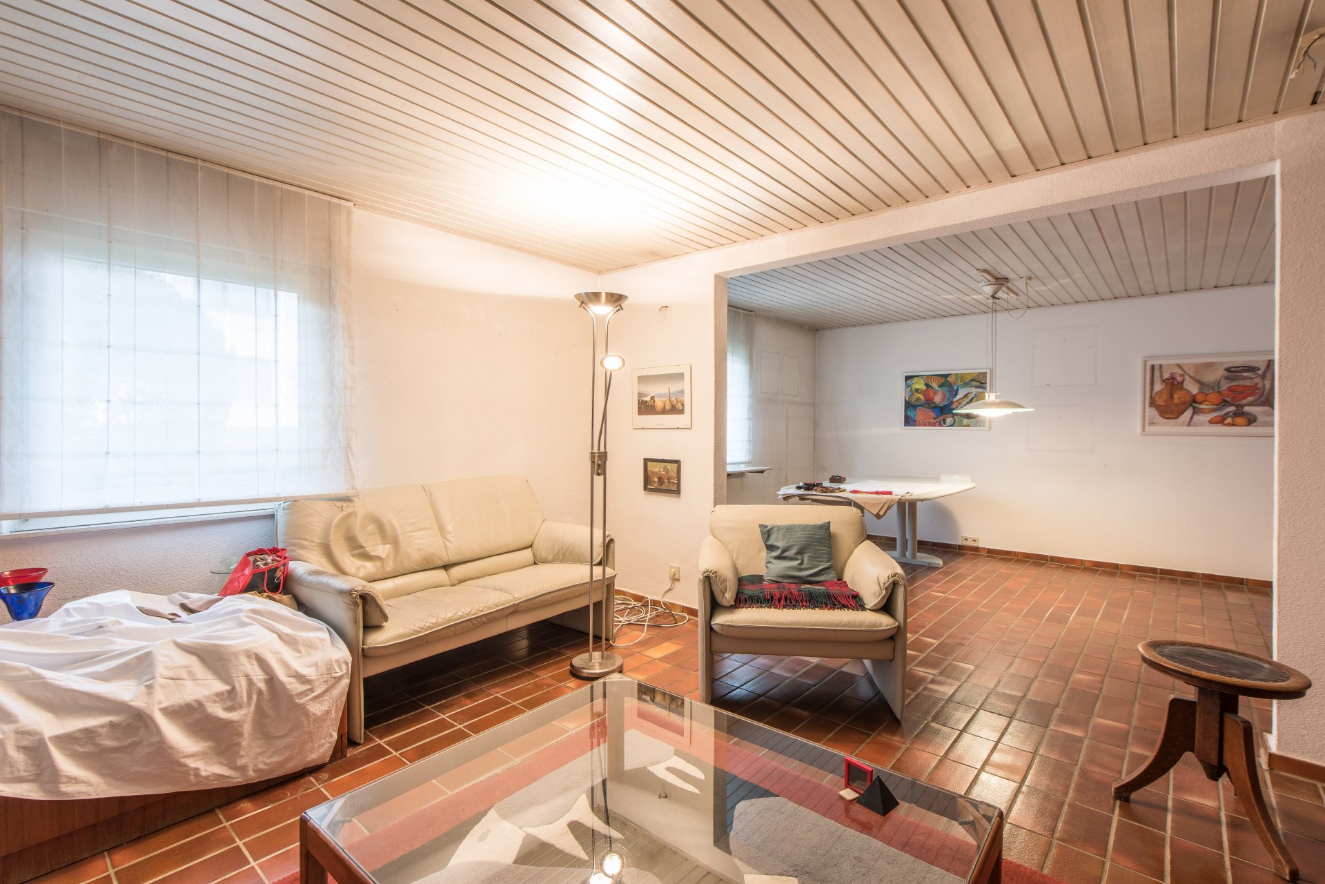 Halboffenes Wohn-, Esszimmer mit Fußbodenheizung - Oliver Reifferscheid - Immobilienmakler Darmstadt