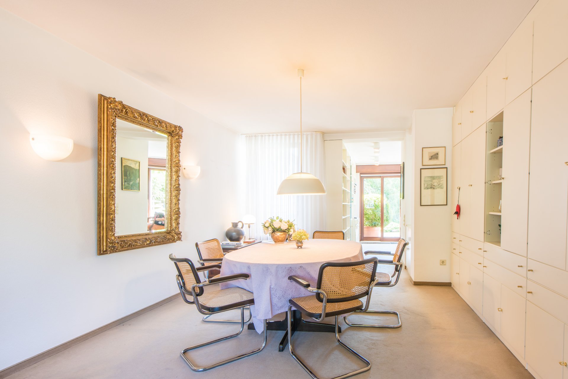 Essbereich mit Perspektive zum Wohnzimmer - Oliver Reifferscheid - Immobilienmakler Darmstadt