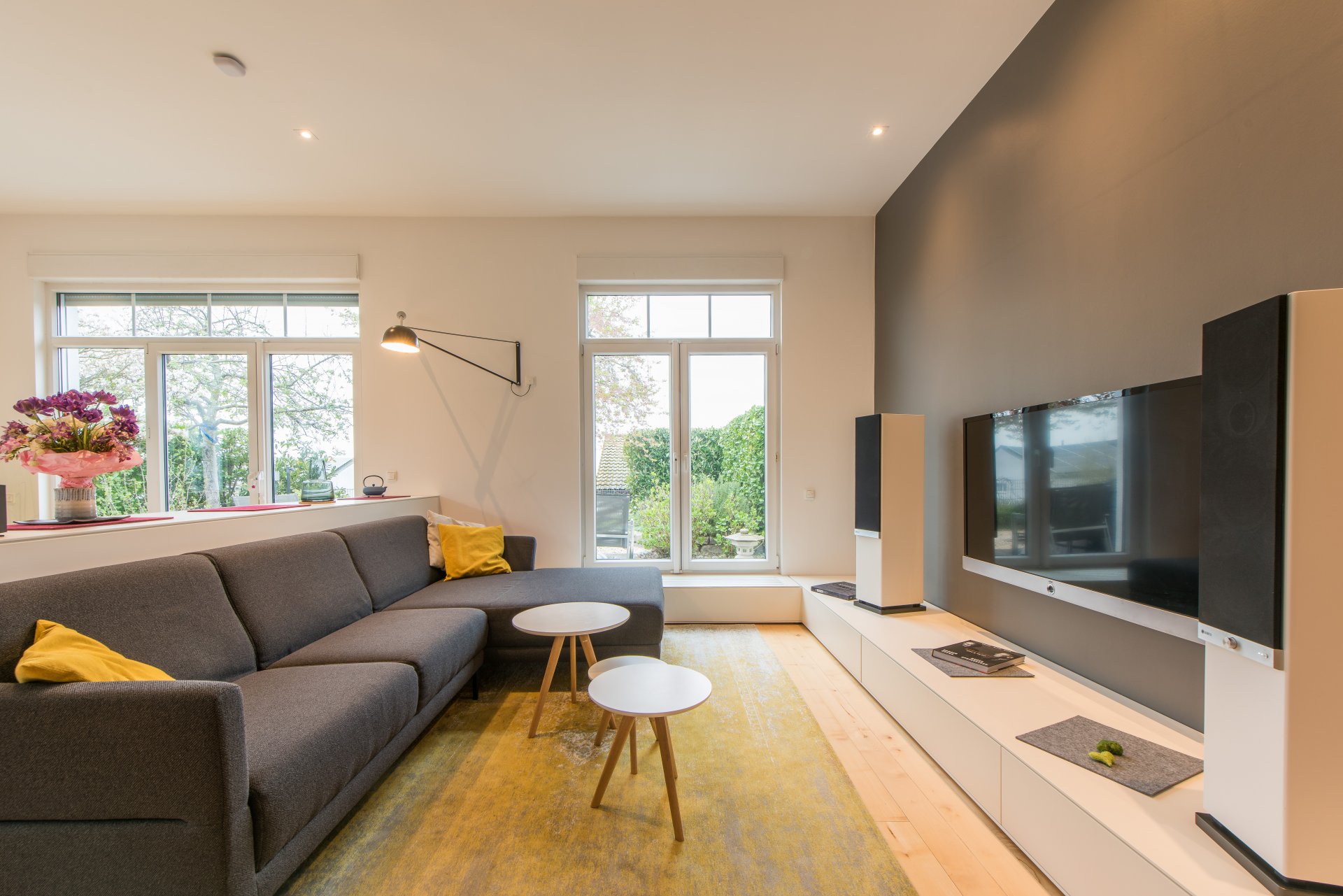 Wohnbereich mit viel Tageslicht - Oliver Reifferscheid - Immobilienmakler Darmstadt