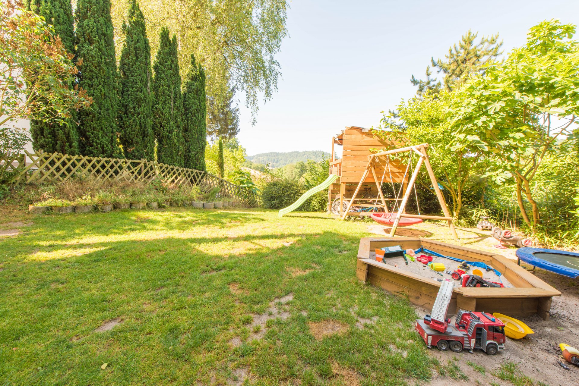 Eigener Garten mit Blick - Oliver Reifferscheid - Immobilienmakler Darmstadt