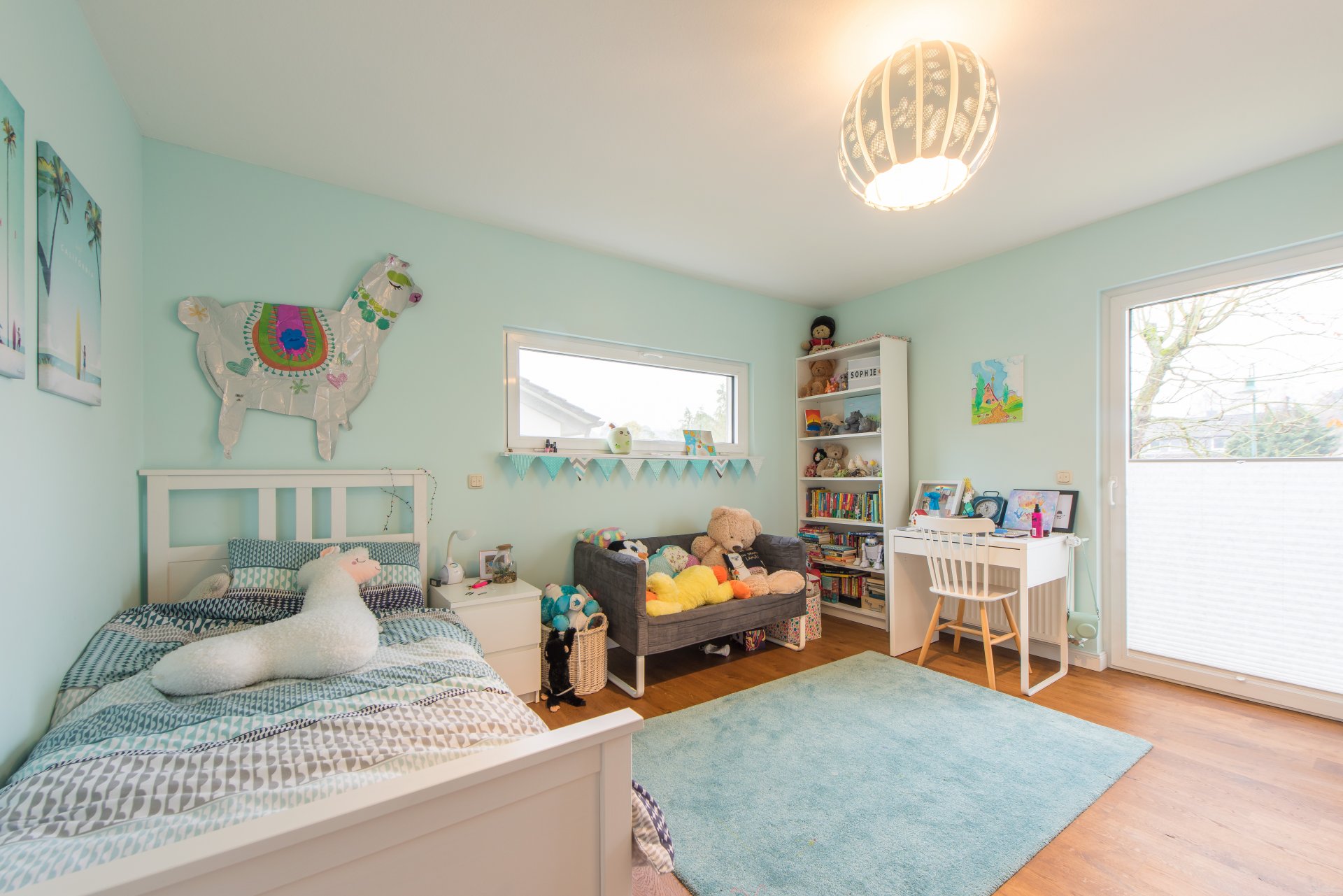 Kinderzimmer 3 mit Fenstertür - Oliver Reifferscheid - Immobilienmakler Darmstadt