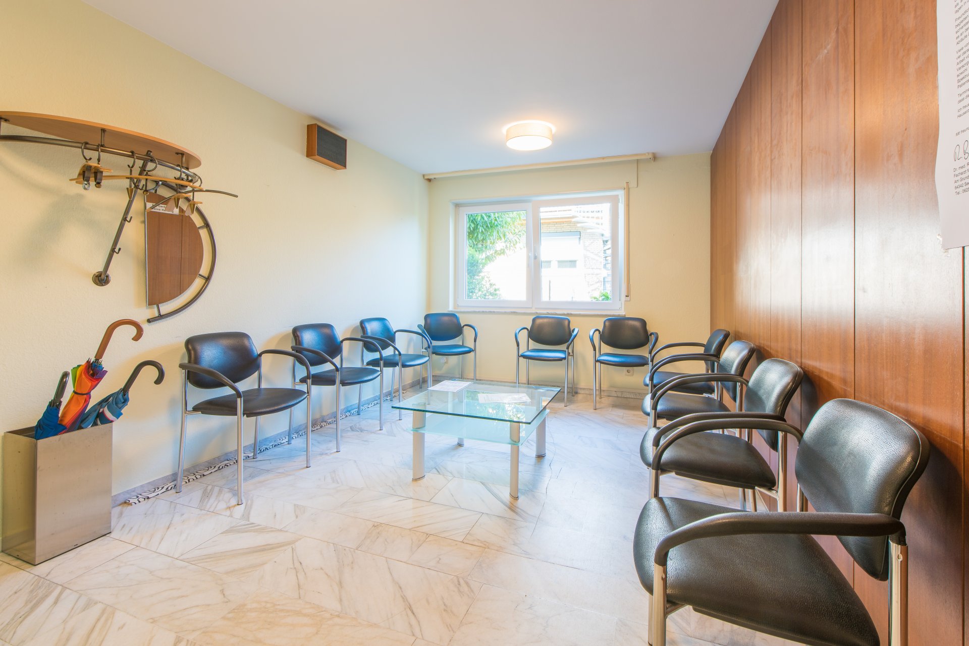 Fußbodenheizung, Carrara-Marmor - Oliver Reifferscheid - Immobilienmakler Darmstadt