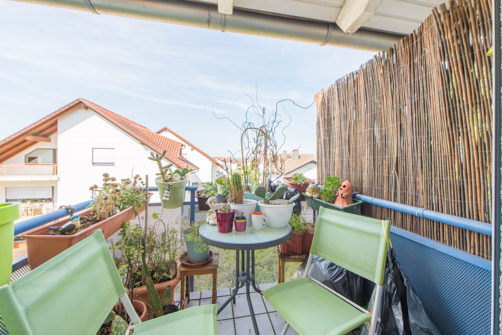 Trebur Geinsheim - Maisonette als Raumwunder mit super Raumhöhe, sehr gepflegtes Haus