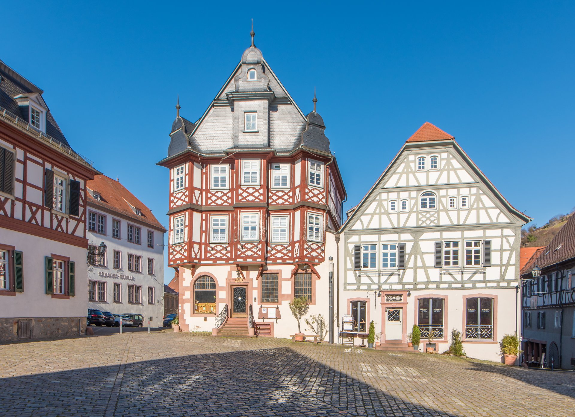 Vermutlich super für Hotelchen, Ferienzimmer, Wohnen auf Zeit, Gastro, Anwaltsbüro, Steuerbüro... - Oliver Reifferscheid - Immobilienmakler Darmstadt