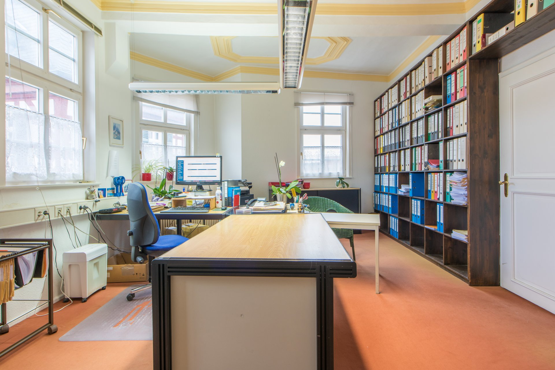 Zimmer mit Sonnenerker - Oliver Reifferscheid - Immobilienmakler Darmstadt