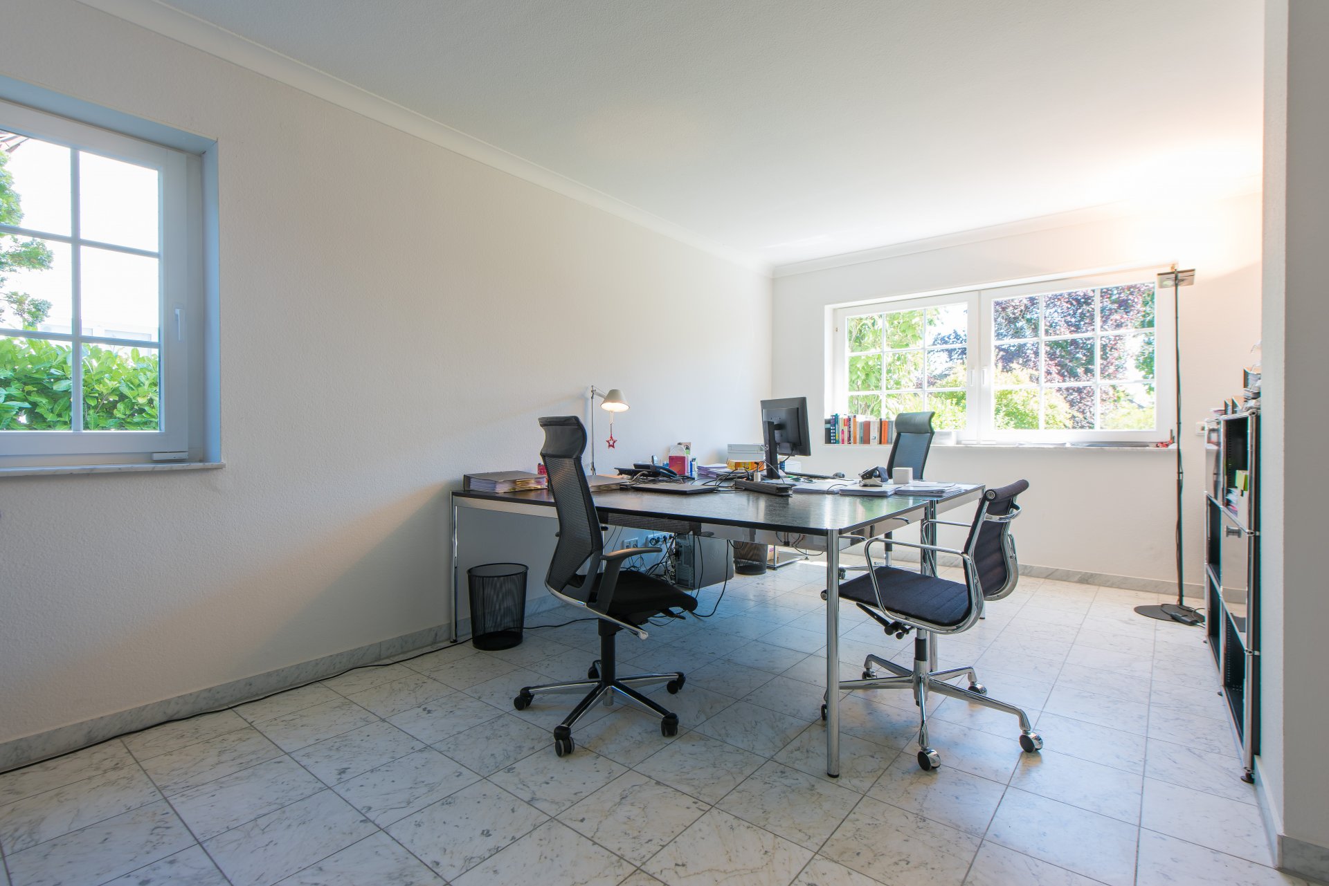 Der Homeofficeraum in EG könnte auch das 4. Schlafzimmer sein - Oliver Reifferscheid - Immobilienmakler Darmstadt