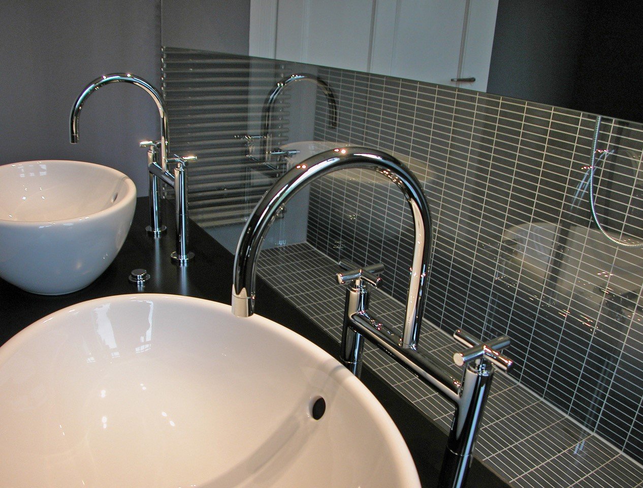 Vollbad mit Tageslicht - Bild vom Verkäufer - Oliver Reifferscheid - Immobilienmakler Darmstadt