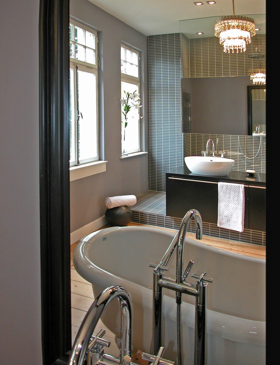 Badewanne mit Blickchen - Bild vom Verkäufer - Oliver Reifferscheid - Immobilienmakler Darmstadt