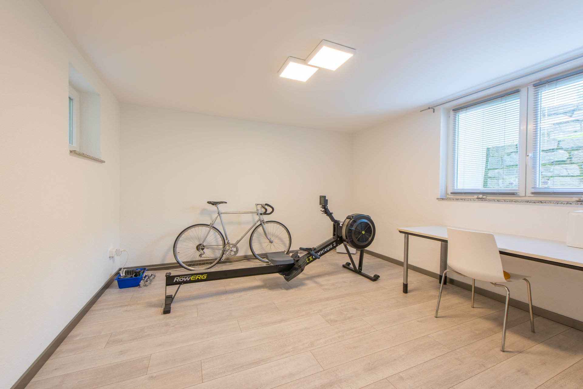 Jugendzimmer mit reichlich Licht, da weiträumig ausgekoffert wurde - Oliver Reifferscheid - Immobilienmakler Darmstadt