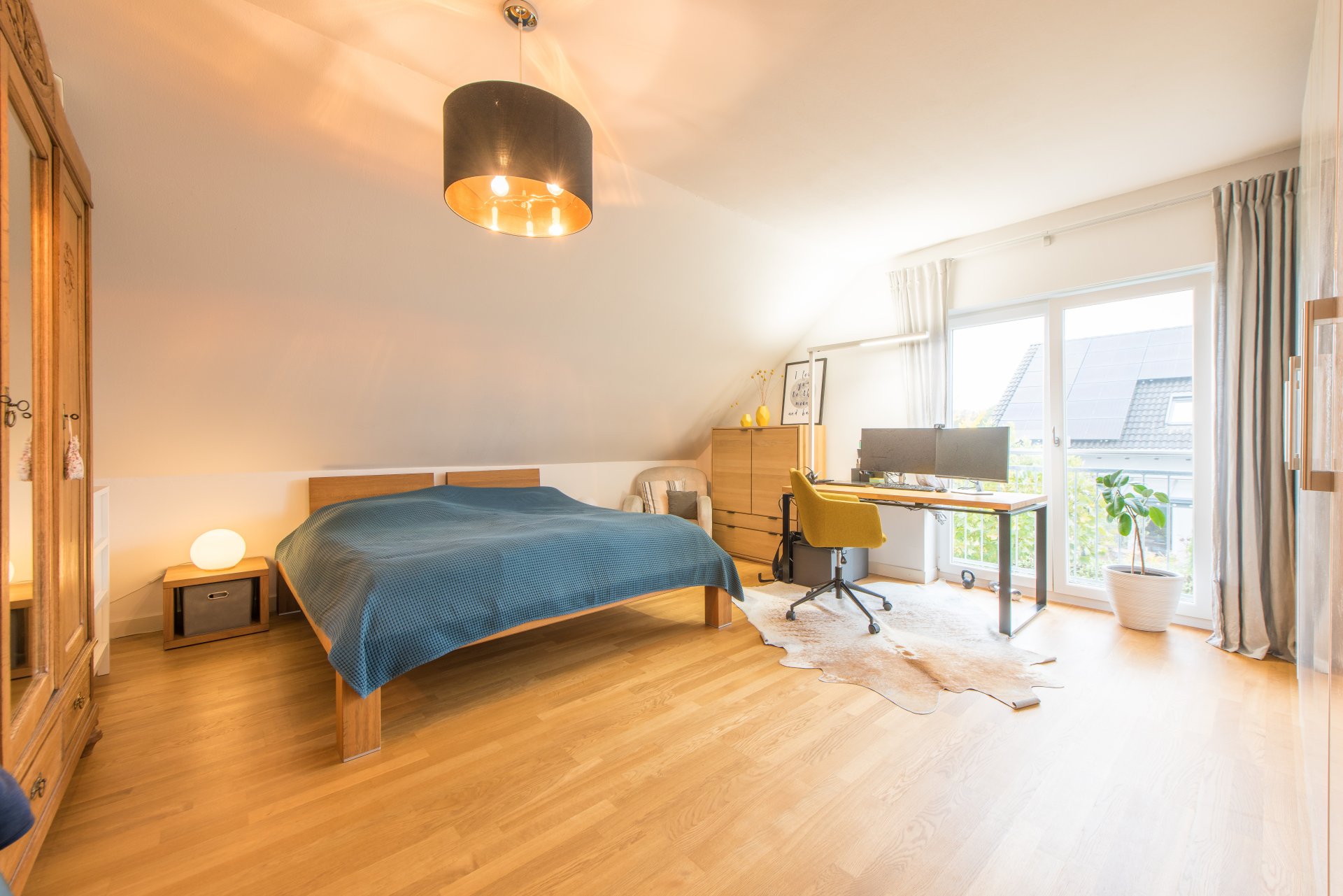 Bodentiefe Fenstertüren, hell! - Oliver Reifferscheid - Immobilienmakler Darmstadt