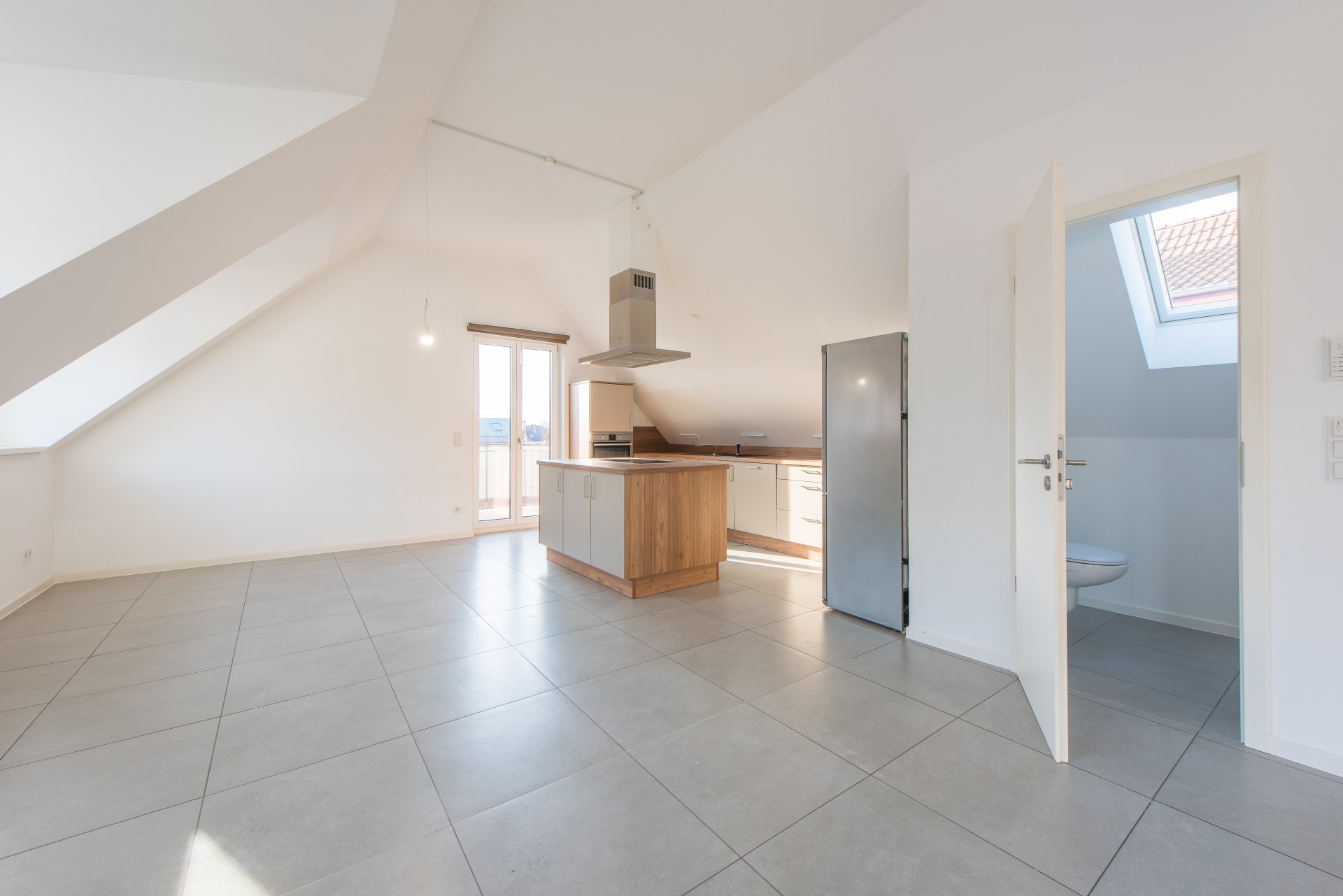 Gäste WC auf der Wohnebene - Oliver Reifferscheid - Immobilienmakler Darmstadt