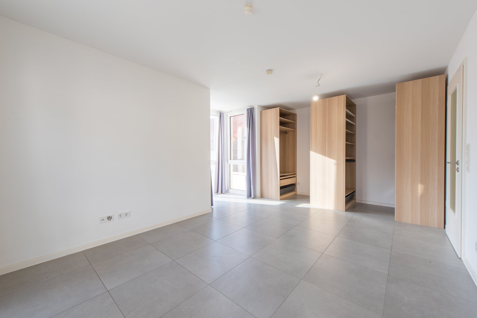 Große Feinsteinzeugfliesen - Oliver Reifferscheid - Immobilienmakler Darmstadt