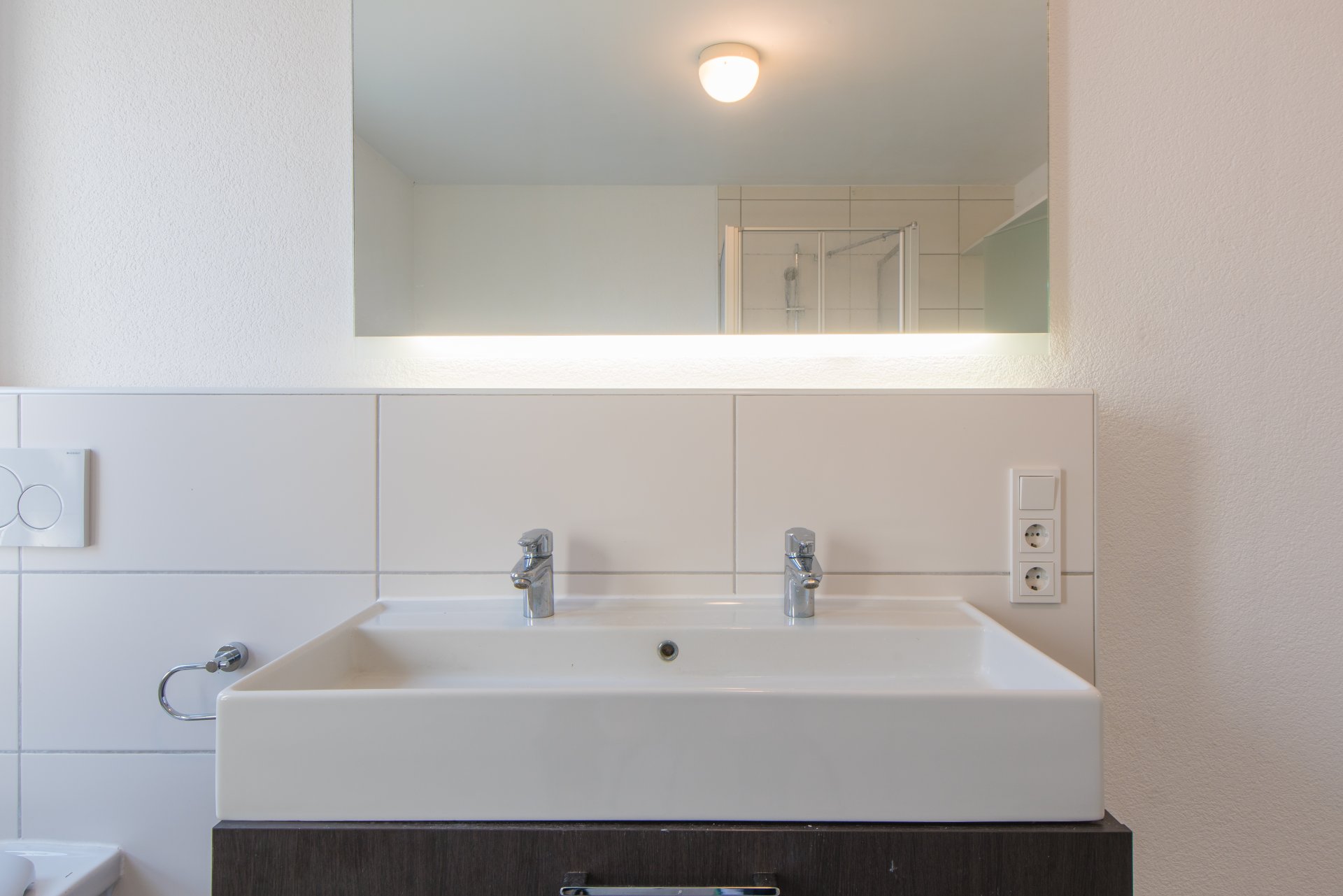 Morgens keinerlei Ärger beim Zähneputzen - Oliver Reifferscheid - Immobilienmakler Darmstadt