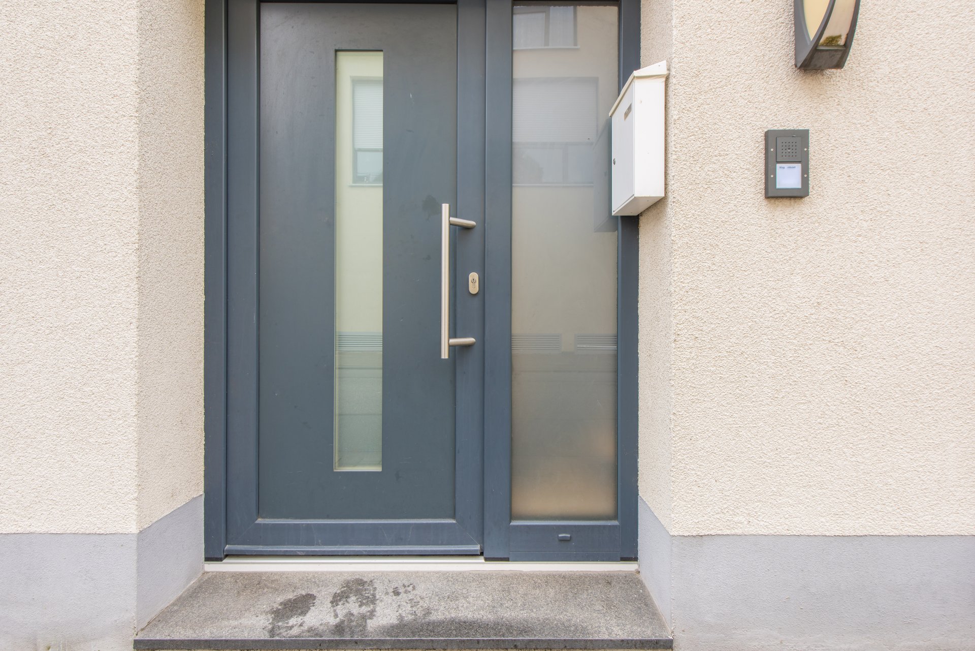 Ihre Haustür, Ihre Wohnungstür - Oliver Reifferscheid - Immobilienmakler Darmstadt