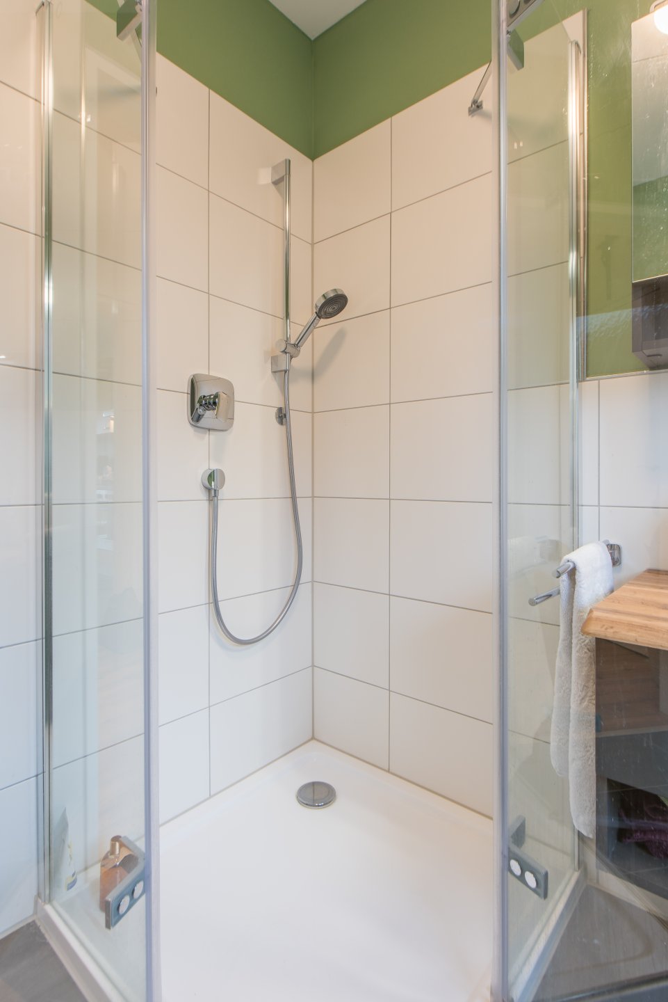 Tageslichtbad modernisiert - Oliver Reifferscheid - Immobilienmakler Darmstadt