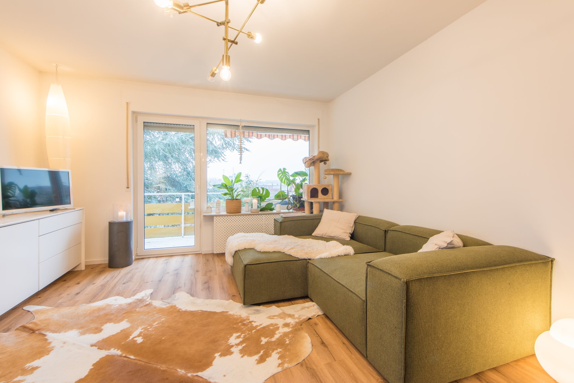 Schöner Boden, Dielenoptik - Oliver Reifferscheid - Immobilienmakler Darmstadt