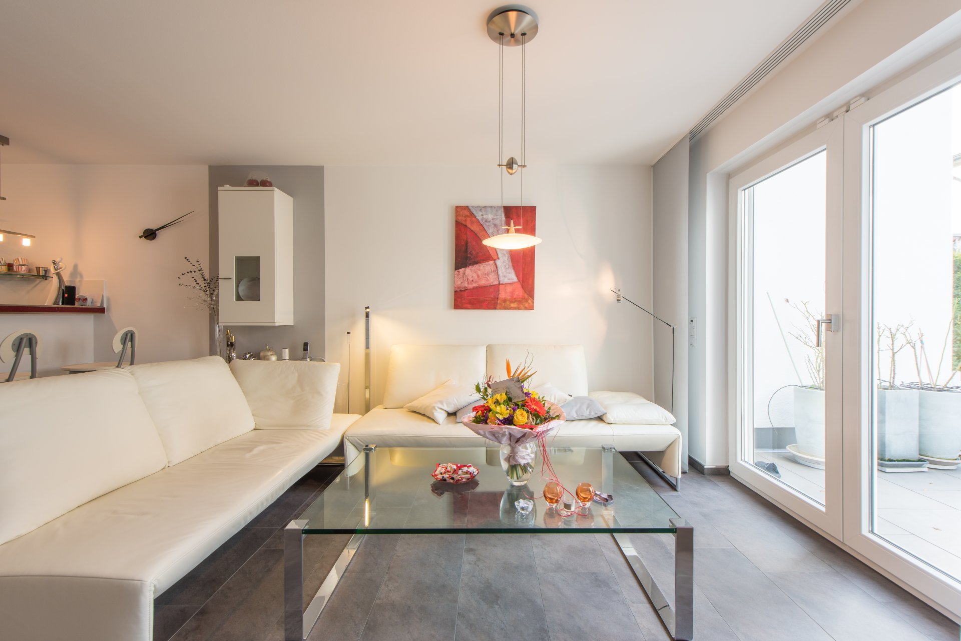 Große Fensterfront für die lauschigen Sommerabende - Oliver Reifferscheid - Immobilienmakler Darmstadt