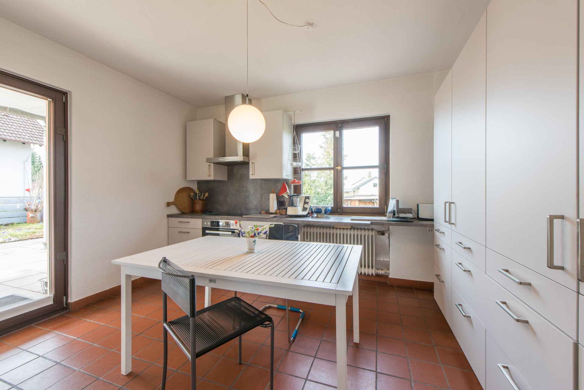 Einbauküche mit Miele Geräten - Oliver Reifferscheid - Immobilienmakler Darmstadt