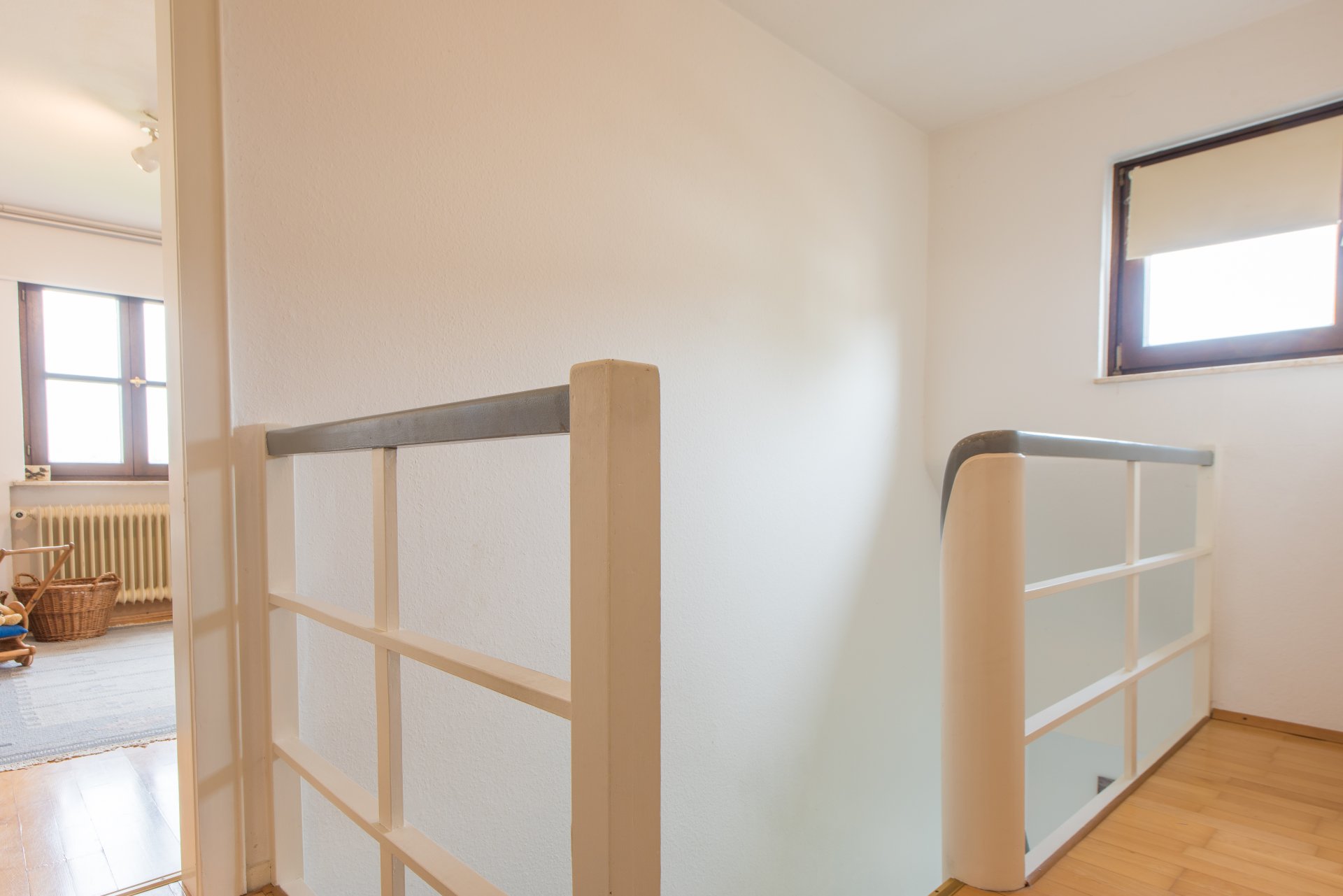 Zartes Vintage Geländer - Oliver Reifferscheid - Immobilienmakler Darmstadt