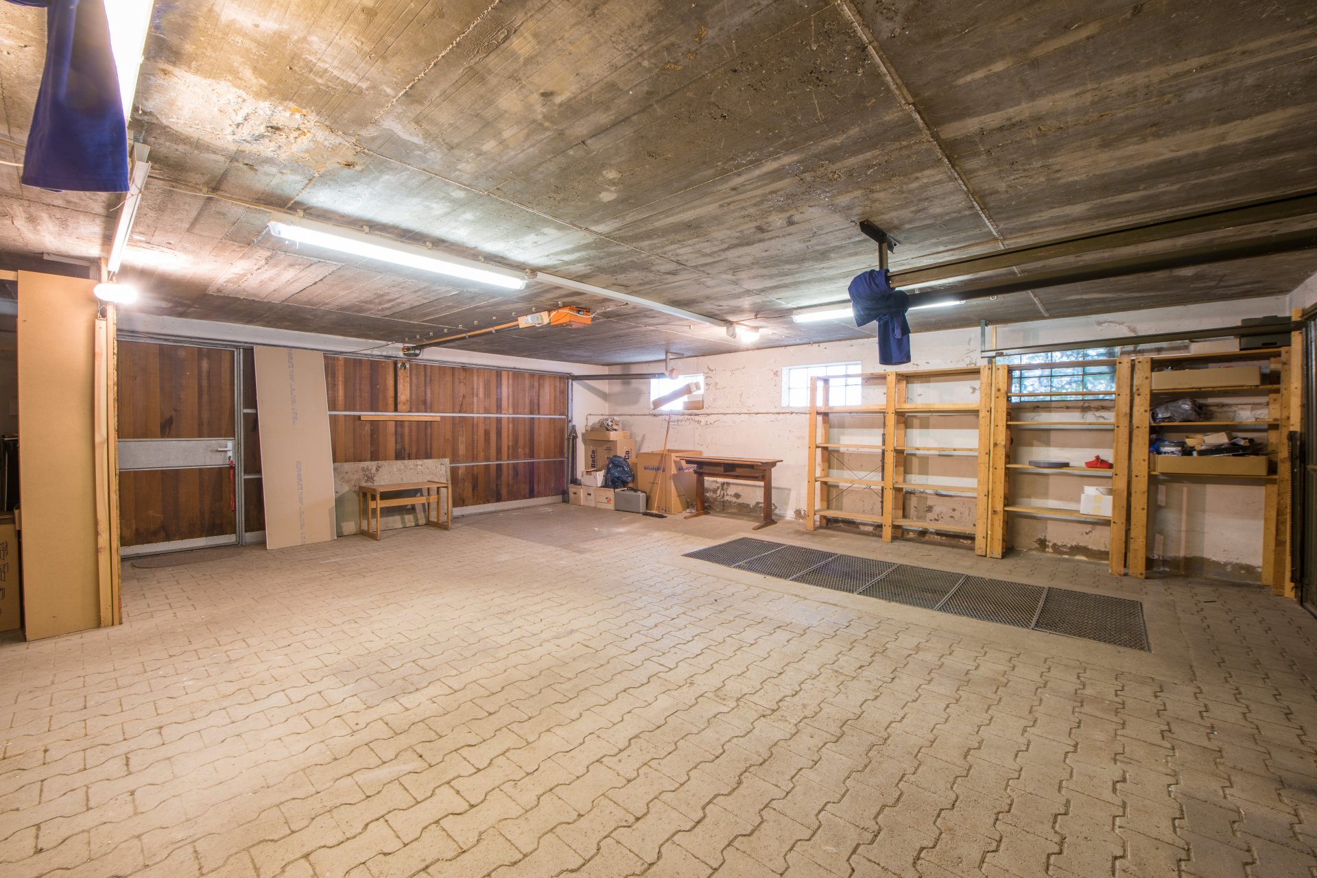 Drei Garagentore - Oliver Reifferscheid - Immobilienmakler Darmstadt