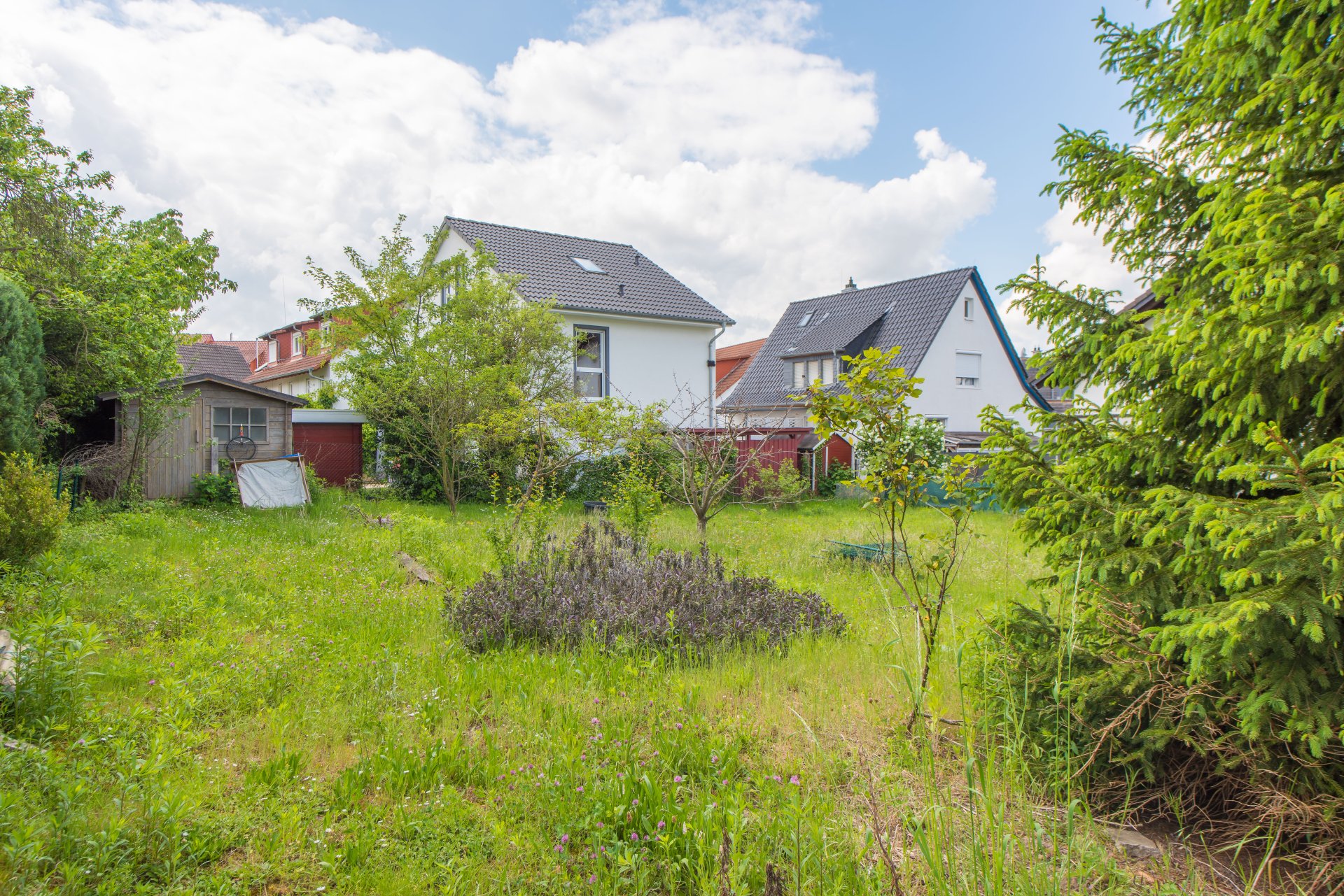 Seeheim-Jugenheim - Ebenes, fast quadratisches Grundstück in sehr guter, mittelhoher Hanglage