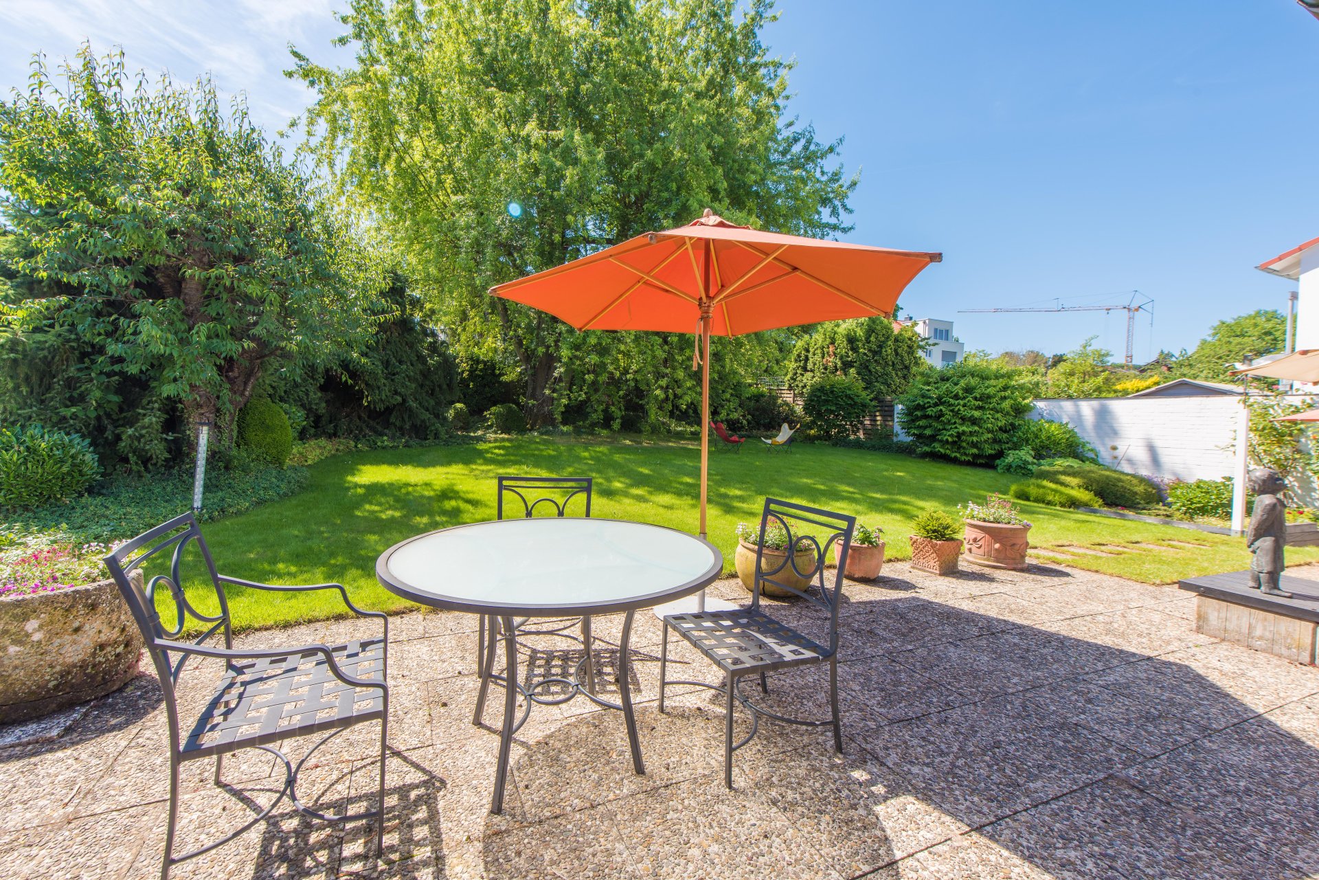 Sooooooo viel Platz, die nächste Gartenparty kann kommen - Oliver Reifferscheid - Immobilienmakler Darmstadt