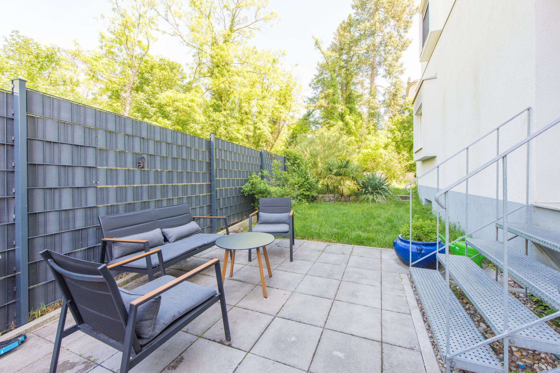 Seeheim - Sanierte, gedämmte Gartenwohnung im EG extragroßer Garten und Wald gleich vor der Tür